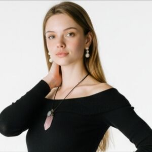 Elegant Pink Rose Quartz Crystal With Natural Agate Pendant